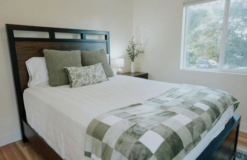 The Charlotte House With Soaking Tub, Arcade Game, Firepit - Foto 28