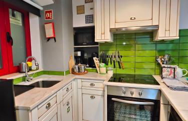 Azoka by the Sea- Centro Histórico de Peniche - Photo 14