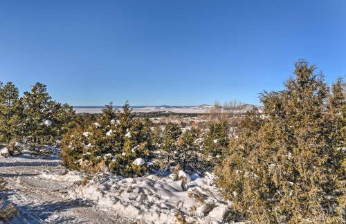 20 Mi to Taos Ski Valley Secluded Mtn-View Cabin! - Foto 31