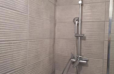 Lumineux et fonctionnel 6 personnes - Foto 7