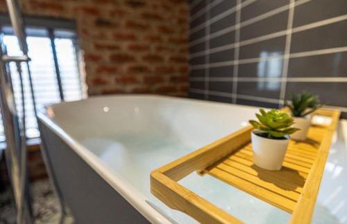 Town center cottage with Hot tub - Foto 22