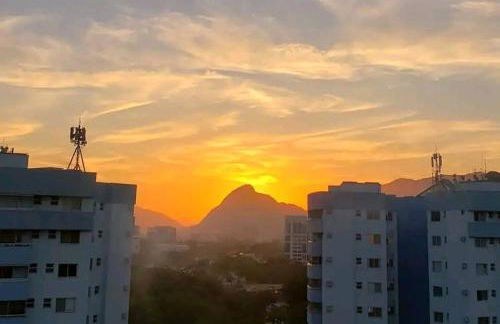 Mountain, lake and pool view apartment - Foto 1