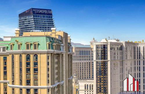 MGM Signature-32-607 F1 Track & Strip View Balcony - Foto 46