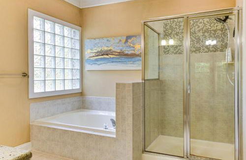 2 Mi to Lake Norman Home with Deck in Huntersville! - Foto 19