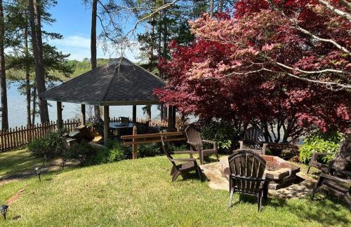 Peaceful 4 bedroom Lakehouse with no neighbors - Foto 10