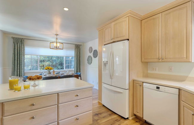 Goleta Getaway by Avantstay Private Backyard, 1.5mi to the Beach! - Foto 15