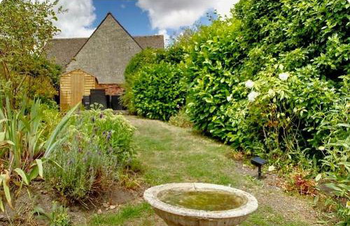 Nikolaus Cottage Cotswolds - Photo 10