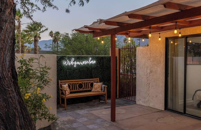 Poolside Palm Springs Paradise - Foto 13