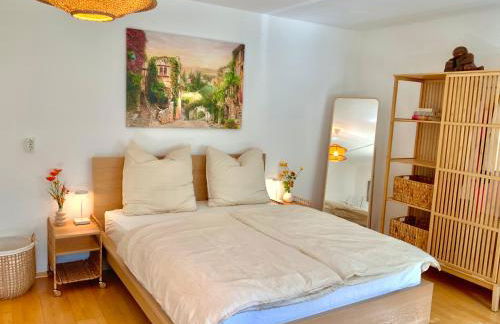 Ruhe & Charme - Family Apartment for 4 People, Self-Check-In, Free Parking, U-Bahn, Netflix - Foto 1