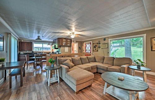 Lake Barkley Home Private Dock, Kayaks, Fire Pit! - Foto 3