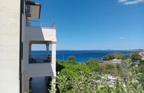 Drazena Buntin Apartments - Photo 11