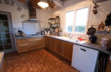 jolie location, maison avec piscine et joli jardin fleuri, à oppède dans le luberon en provence – 6 personnes - Foto 16