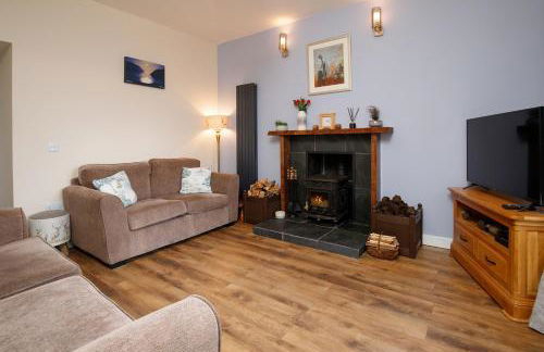 Carloway Self Catering, 5A Upper Carloway, Isle of Lewis, Outer Hebrides - Off grid, outdoor, wood fired hot tub and infra red sauna - Photo 12