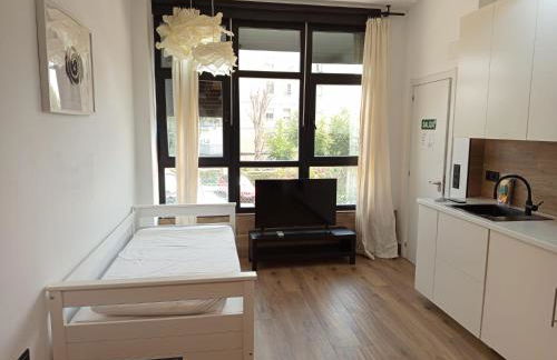 Hangar 18 - II - Foto 12