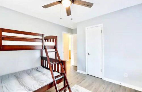 North Raleigh Private Retreat - Foto 24