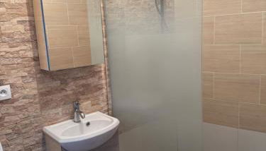 La Petite Potence - Foto 5, Shower