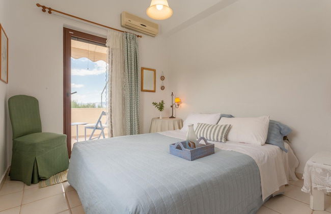 Villa Armi Large Private Pool Walk to Beach Sea Views A C Wifi Eco-friendly - 2809 - Foto 22