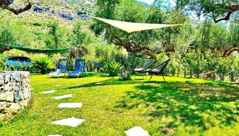 The Secret Garden at Villa Georgia Kalamata - Foto 2