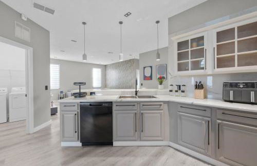 Vacation Sunset Home with Private Pool and Grill 5390 - Photo 15