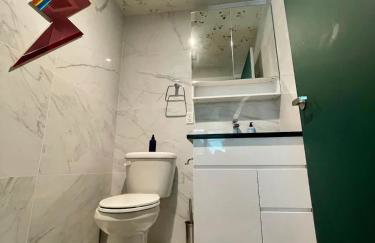 Bright 2-Story Brooklyn Oasis w Patio & Fire Pit - Foto 11