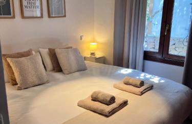 Casa el Montcel, a unique chalet with roofterrace and shared pool - Photo 49