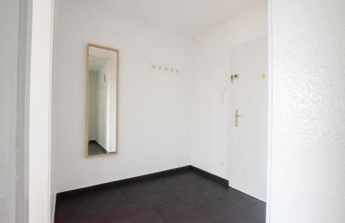 Tolstov Apartments - 1 or 3 Room Apartments with Balcony - 20 Min Messe DUS & Airport DUS - Foto 54