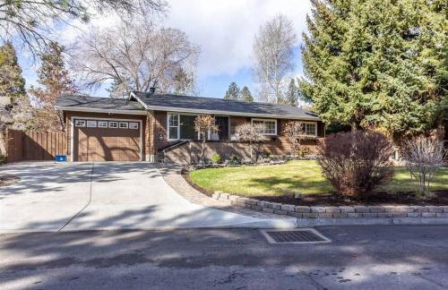 Broken Bow Getaway Pet Friendly Midtown - Photo 14