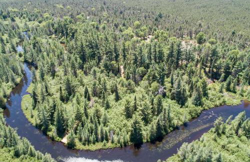 Hazel's Goose Creek Lodge - Private Riverfront! - Foto 23