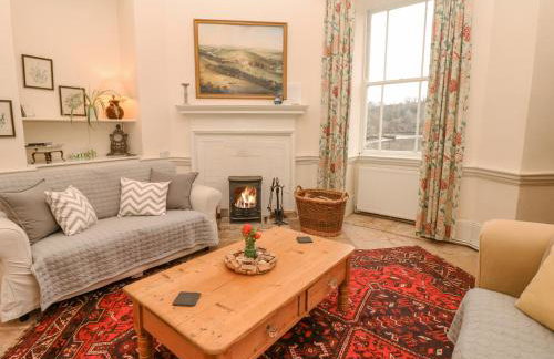 The Bathing House - Photo 2