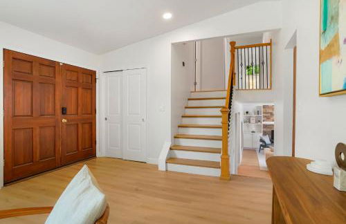 Large Home, 2 Living Rooms, Great for Family/Pets! - Foto 17