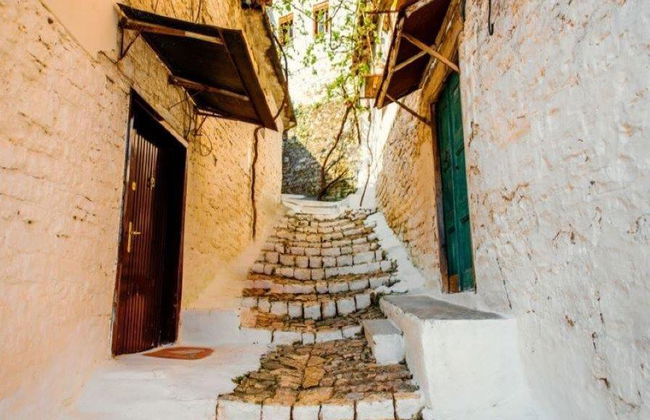 Descubra Berat: A cidade das janelas sobrepostas - Tour de Dia Inteiro - Foto 1