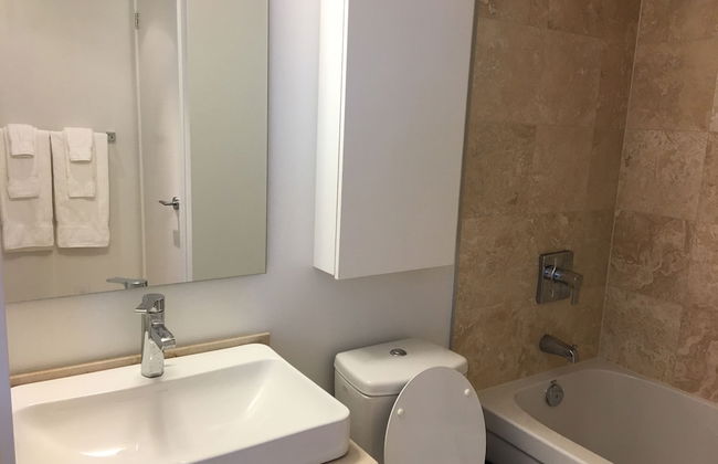 TO Stays - York and Lakeshore - Foto 62