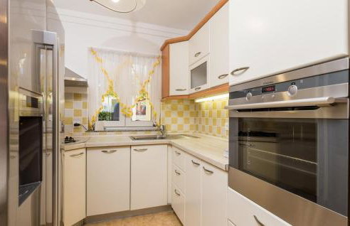 4 Bedroom Amazing Home In Garica - Photo 25