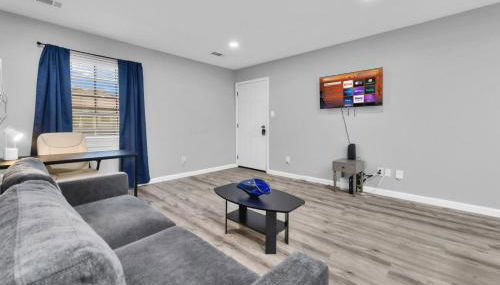 Bright 1BR Condo close to Food and Entertainment - Foto 4