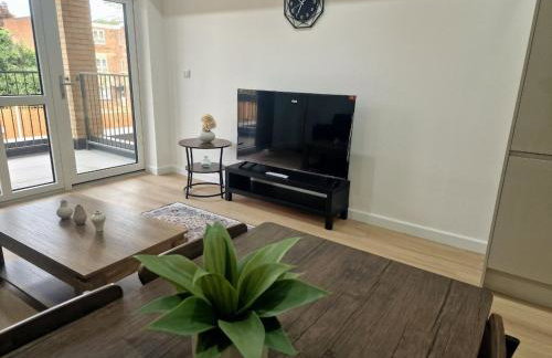 The Romford Luxe Haven - Fully Furnished 2BR - Foto 29