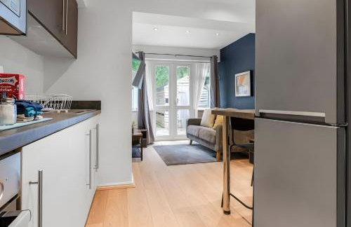 Central Wigan Large House - Ideal for Contractors & Families - Foto 14