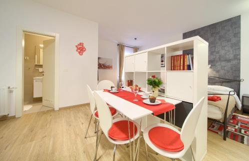 Logo apartments 5 min walk to main square - Foto 13