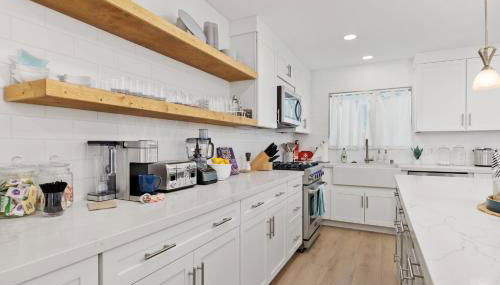 Golf - Beach - Legoland - Shopping - Dining - Photo 4, stove, dishwasher, pet friendly, toaster, minibar