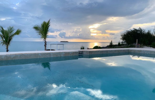 Oceanfront Elegance: New Home With Dock, Kayaks, And Pool - Foto 10