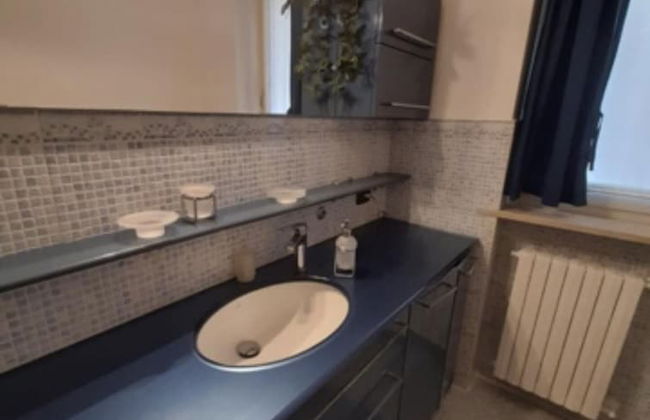 Iseolake 1-bed Apartment in Provaglio D'iseo - Photo 7