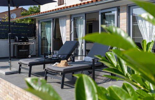 Villa LULU with heated pool, sauna & hot tub - Photo 10