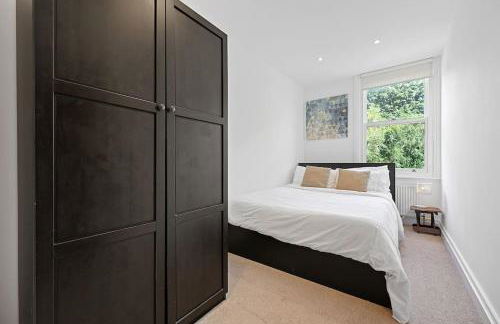 Ealing Broadway - Lovely 2-bedroom flat with offstreet parking - Foto 13