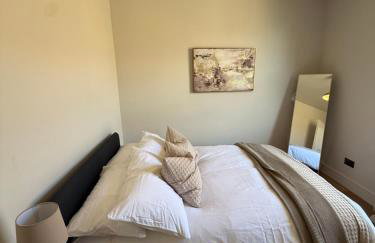 Stokey Skyline Retreat With Balcony - Foto 20