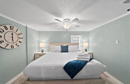 Multi-family Property with Private Pool, Large Yard and Steps From the Bay - Foto 23