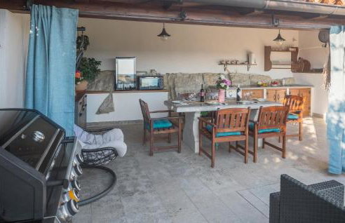 Nice Home In Buzet With Sauna - Photo 16