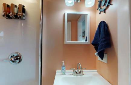 The Famous Houseboat in Sanford - Photo 5