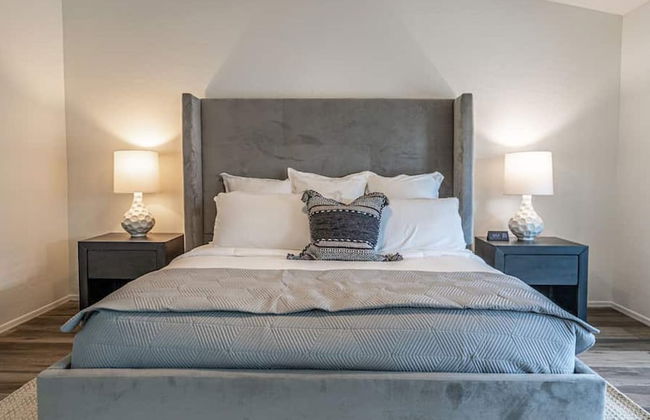 New Listing! Stylish 4 Bdrm W/pool and Game Room - Foto 2