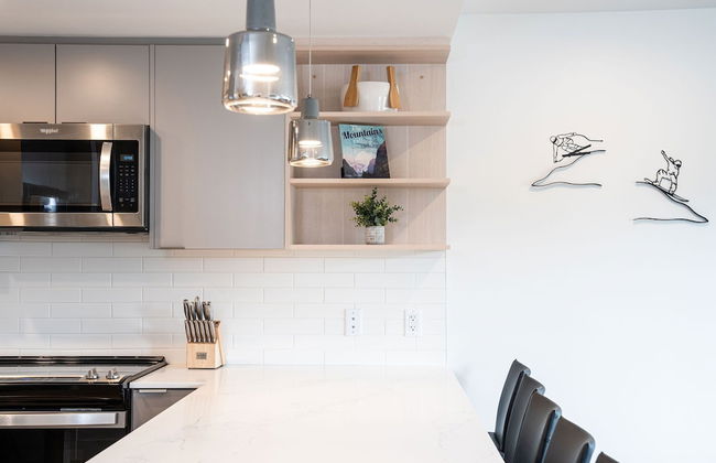 Switchback Suite by Revelstoke Vacations - Photo 24