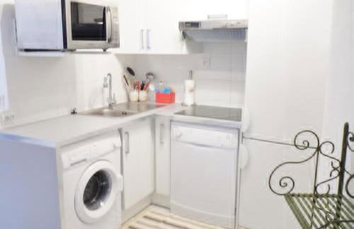 CANNES plage 2mn/45m2/vue mer/inernet/clim/parking privé - Photo 6