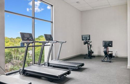 The Smokeshow on Music Row near Broadway in Downtown Nashville- Pool, Gym, Patio - Foto 21